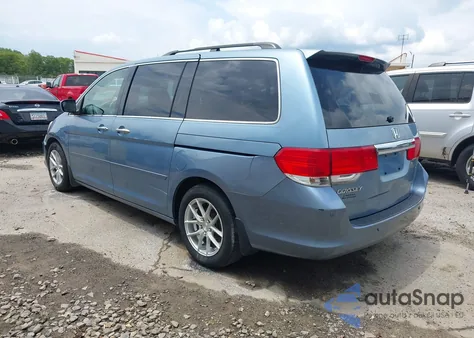 2008 Honda Odyssey Touring z USA, uszkodzony, nr VIN 5FNRL38868B078113